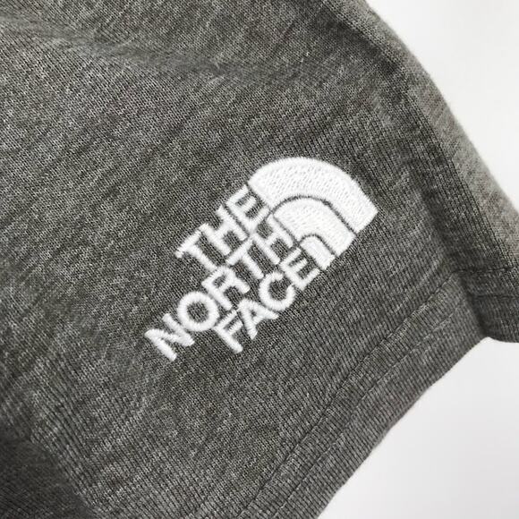 The North Face Boys Tri-Blend Grey Heather Shorts L Elastic Drawstring Waist NWT - Picture 4 of 9
